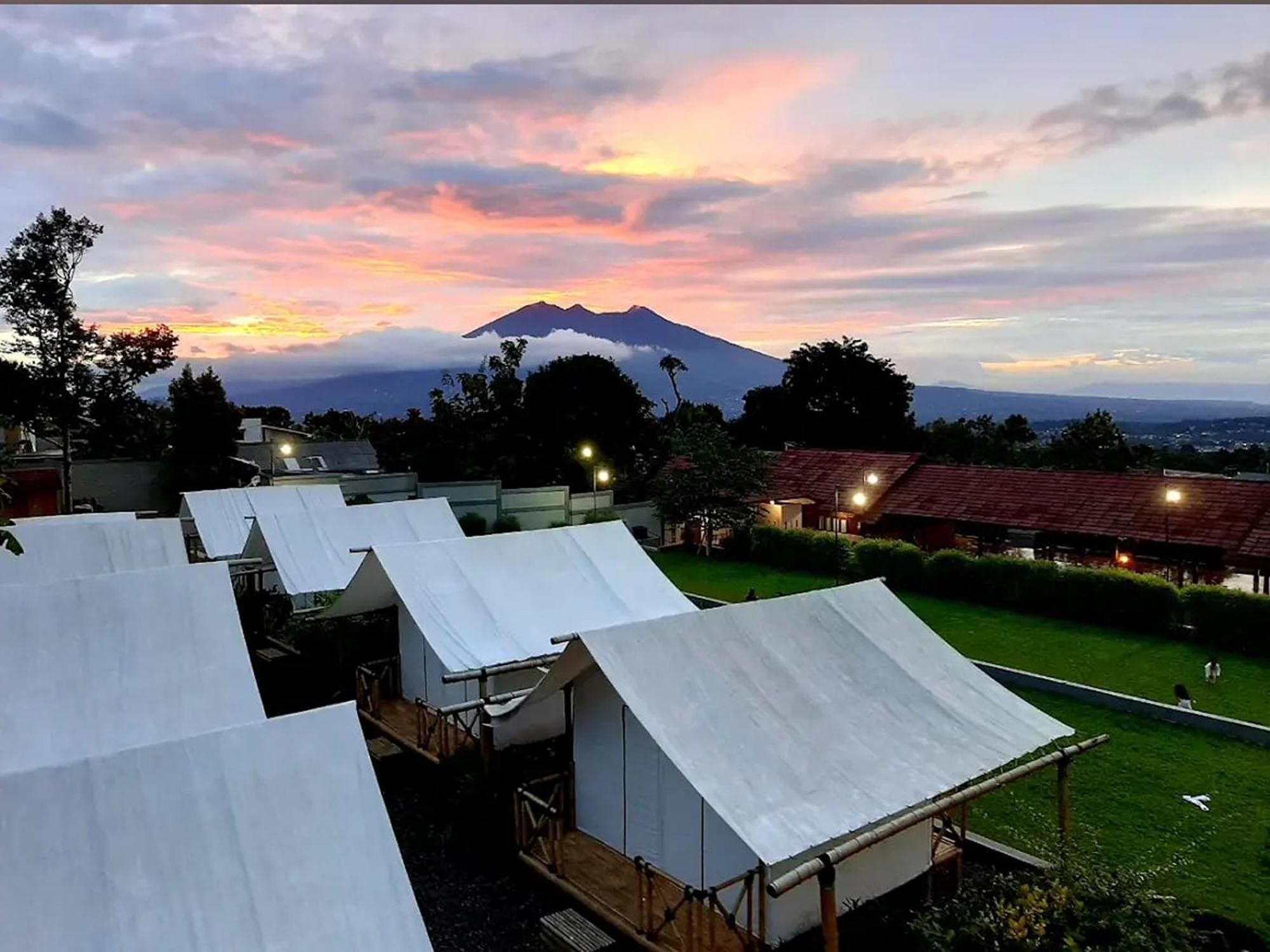 Villa Grand Royale Tapos