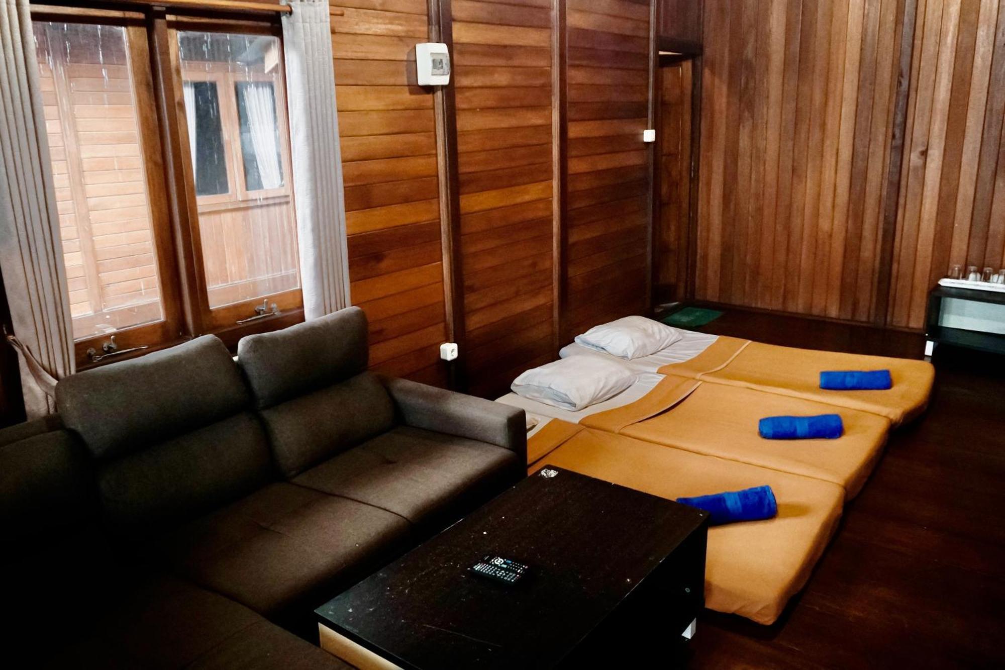 Grand Royale Tapos Villa