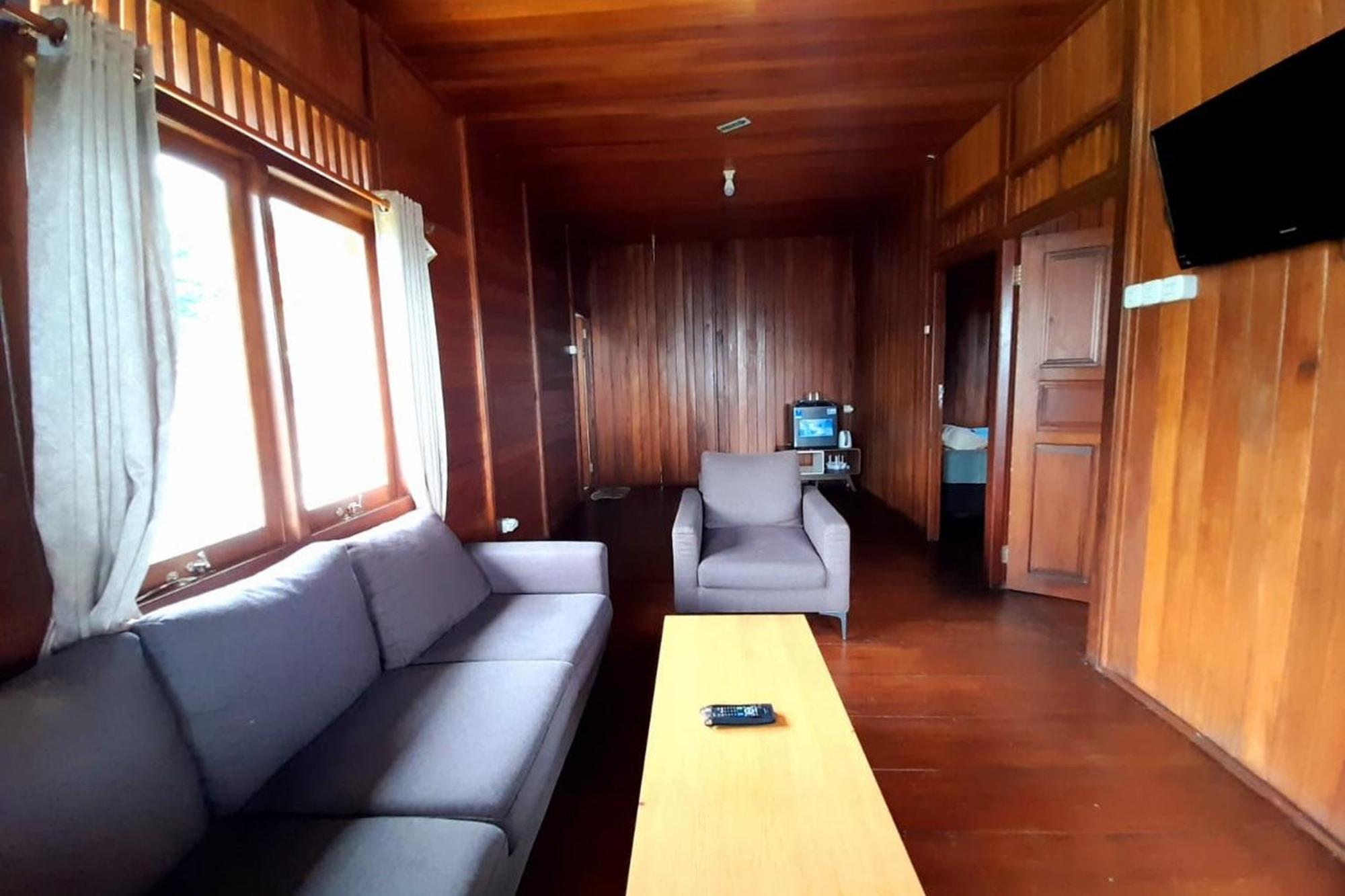 Villa Grand Royale Tapos Bogor