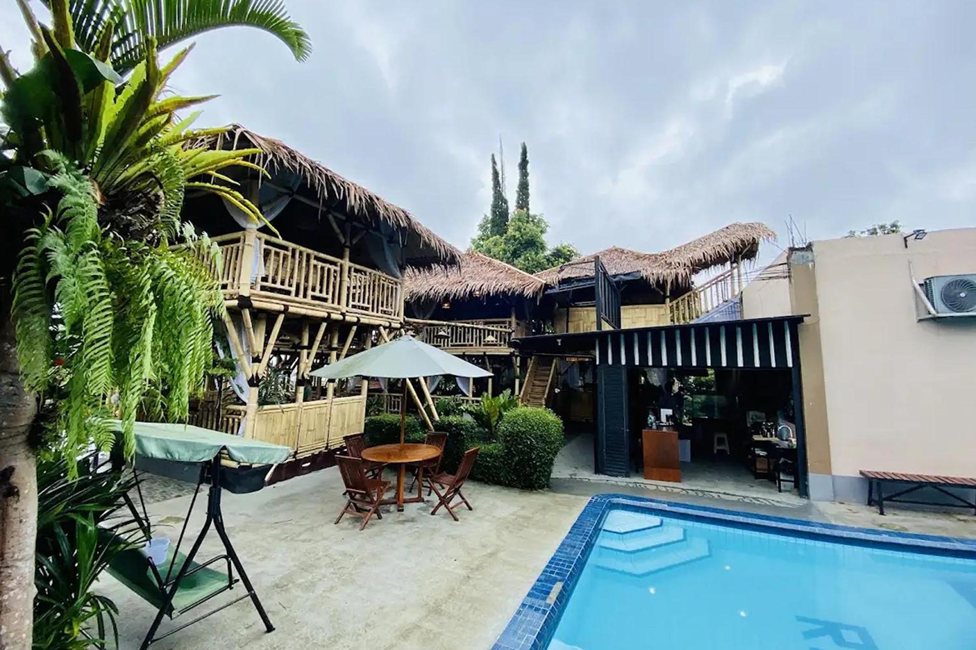 Grand Royale Tapos Villa