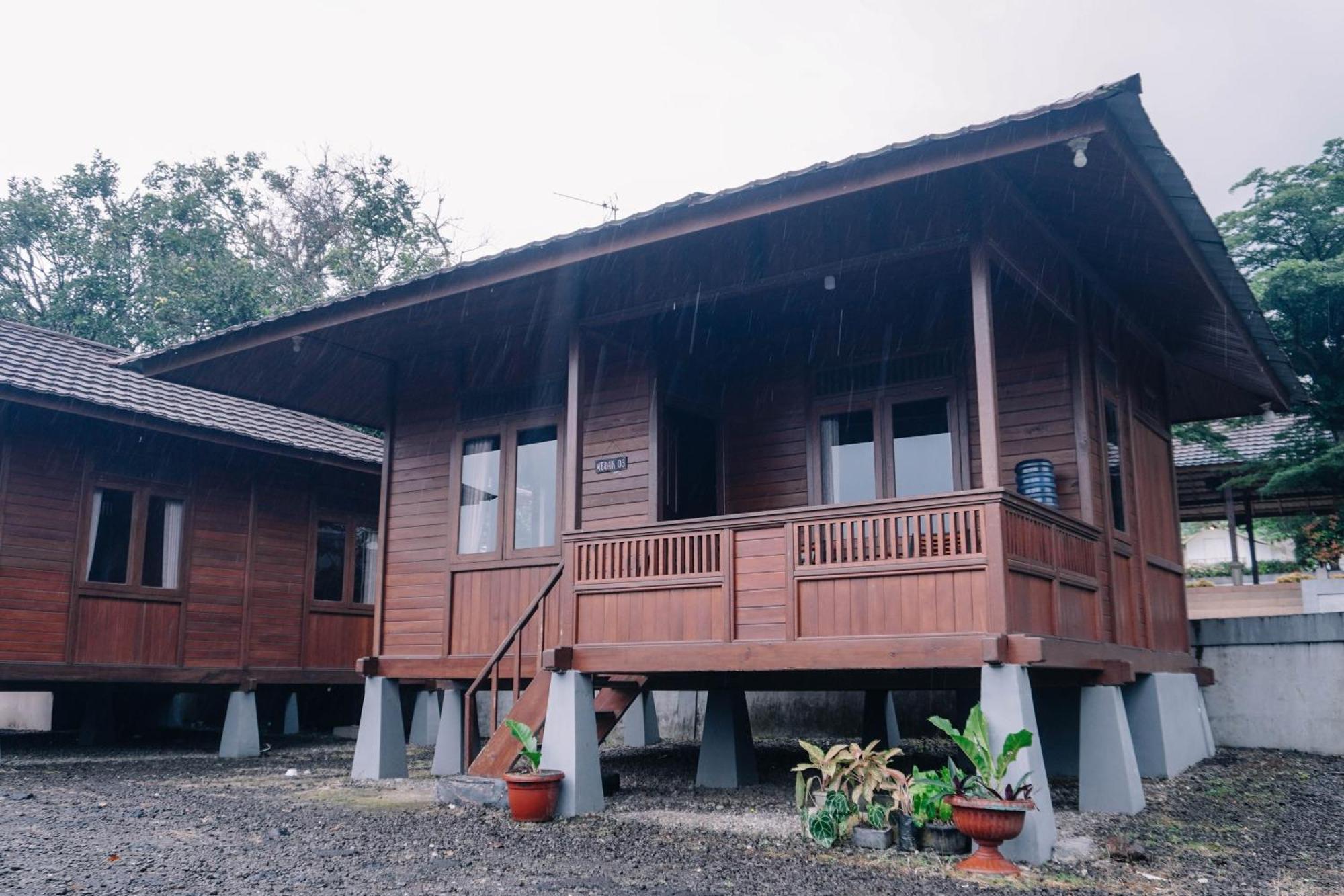 Grand Royale Tapos * Bogor