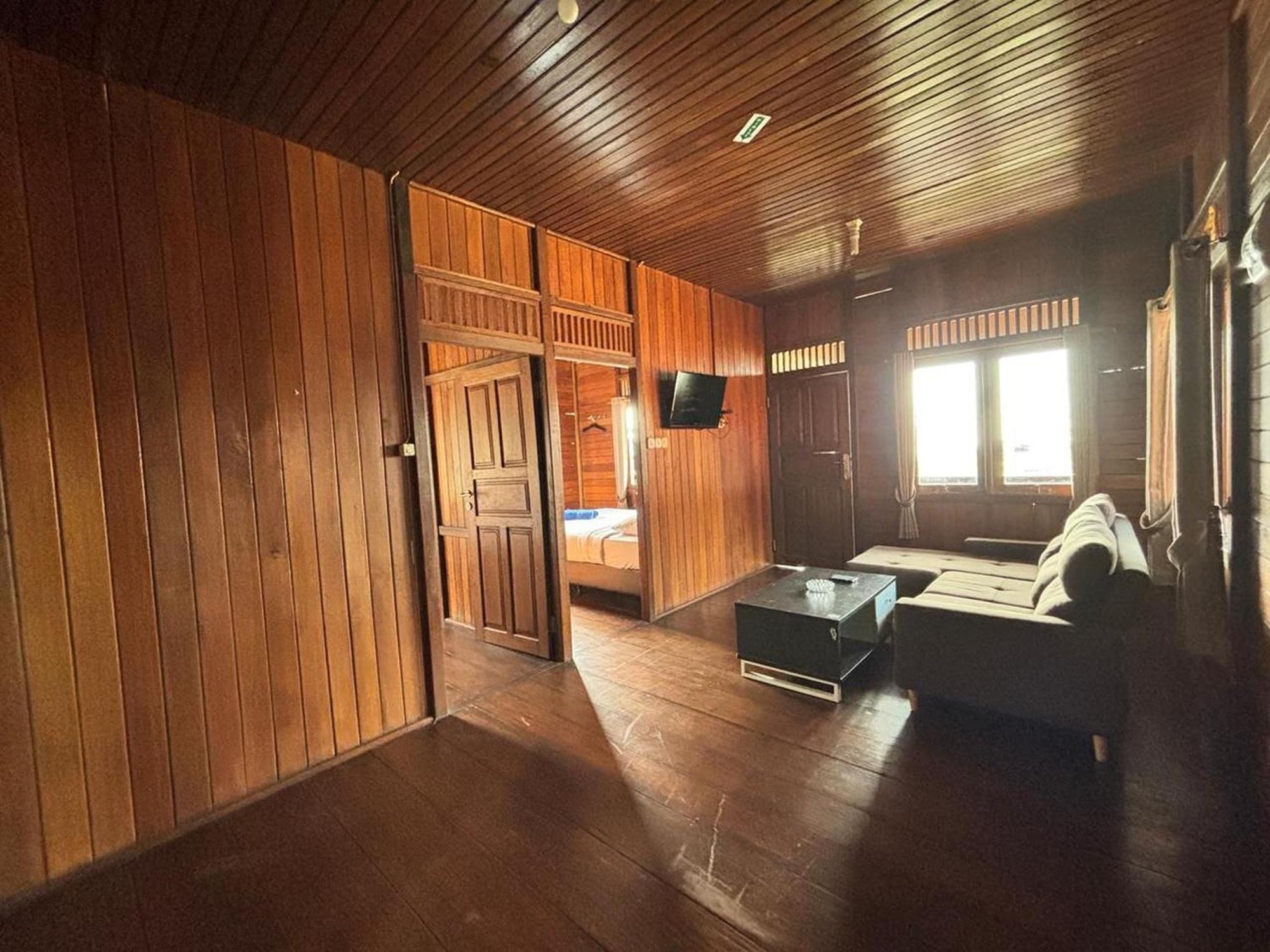 Grand Royale Tapos